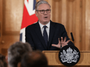 Read more about the article Starmer has banned kids from social media instead of reining in capitalist big tech