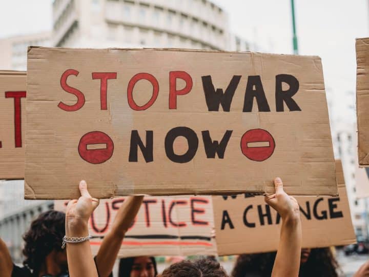 Read more about the article All to London for the International Anti-War conference