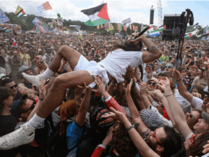 Read more about the article Punk rap duo Vylan sues BBC for Glastonbury smears
